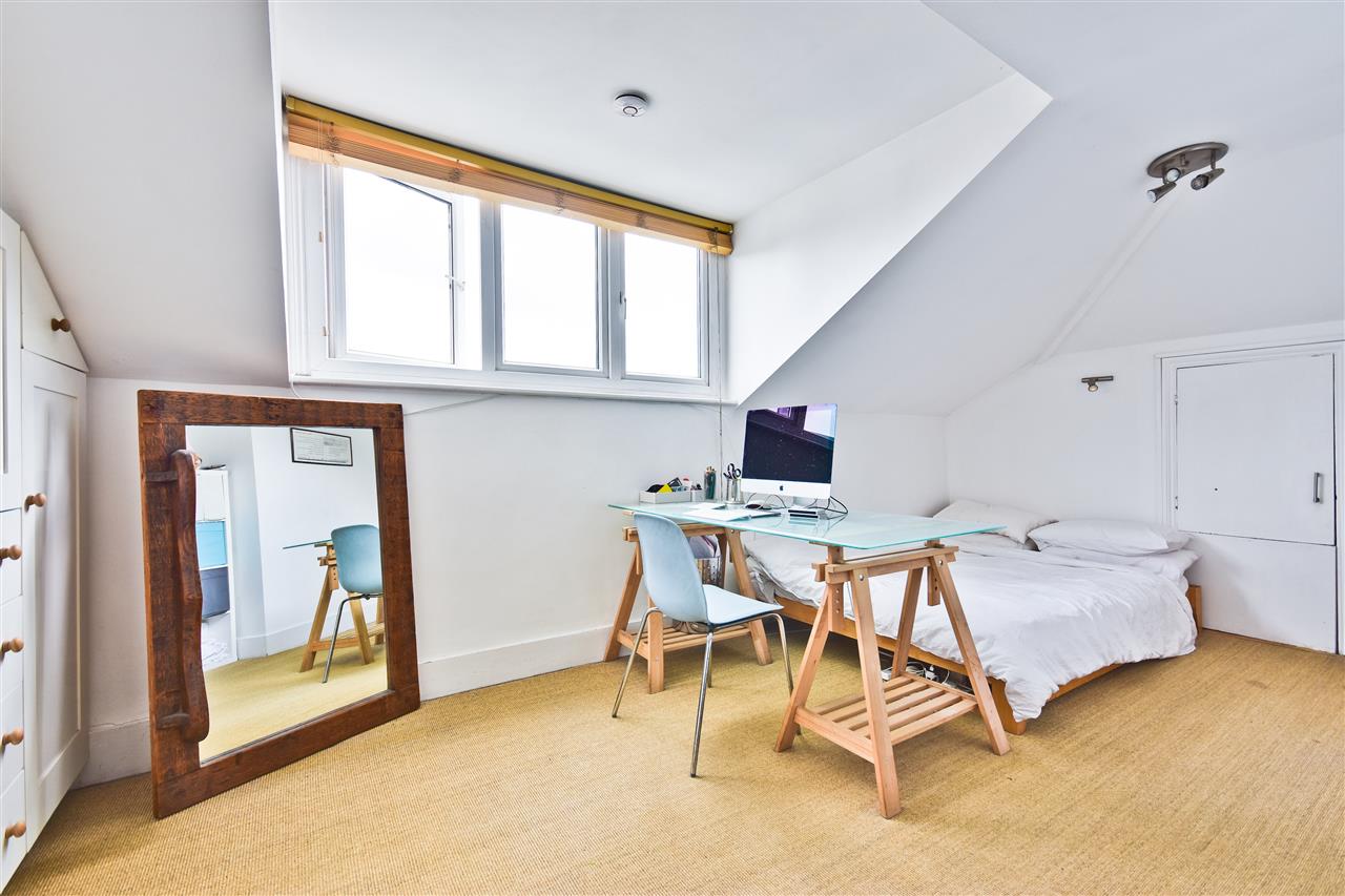 1 bed flat for sale in Lady Somerset Road  - Property Image 6