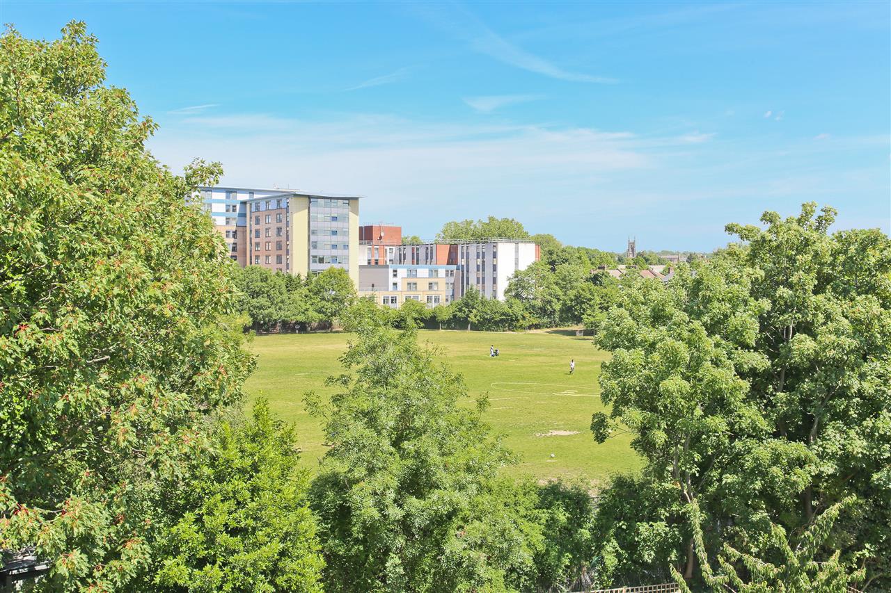 3 bed flat for sale in Tufnell Park Road  - Property Image 15