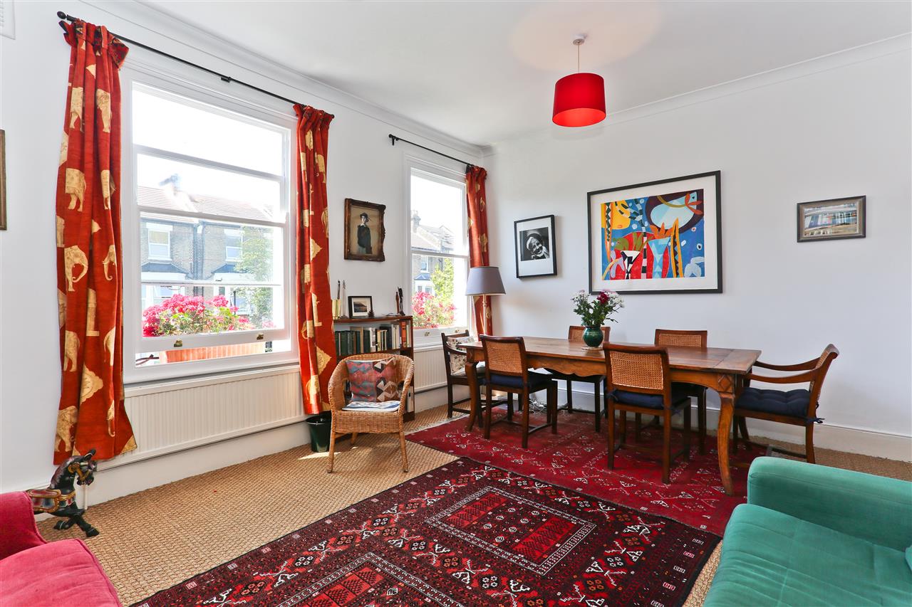 4 bed flat for sale in Huddleston Road 6