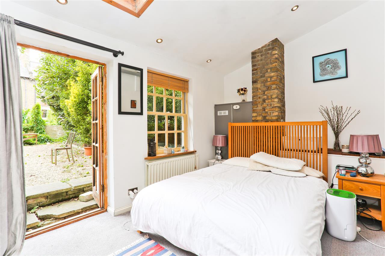 1 bed flat for sale in Ospringe Road  - Property Image 4