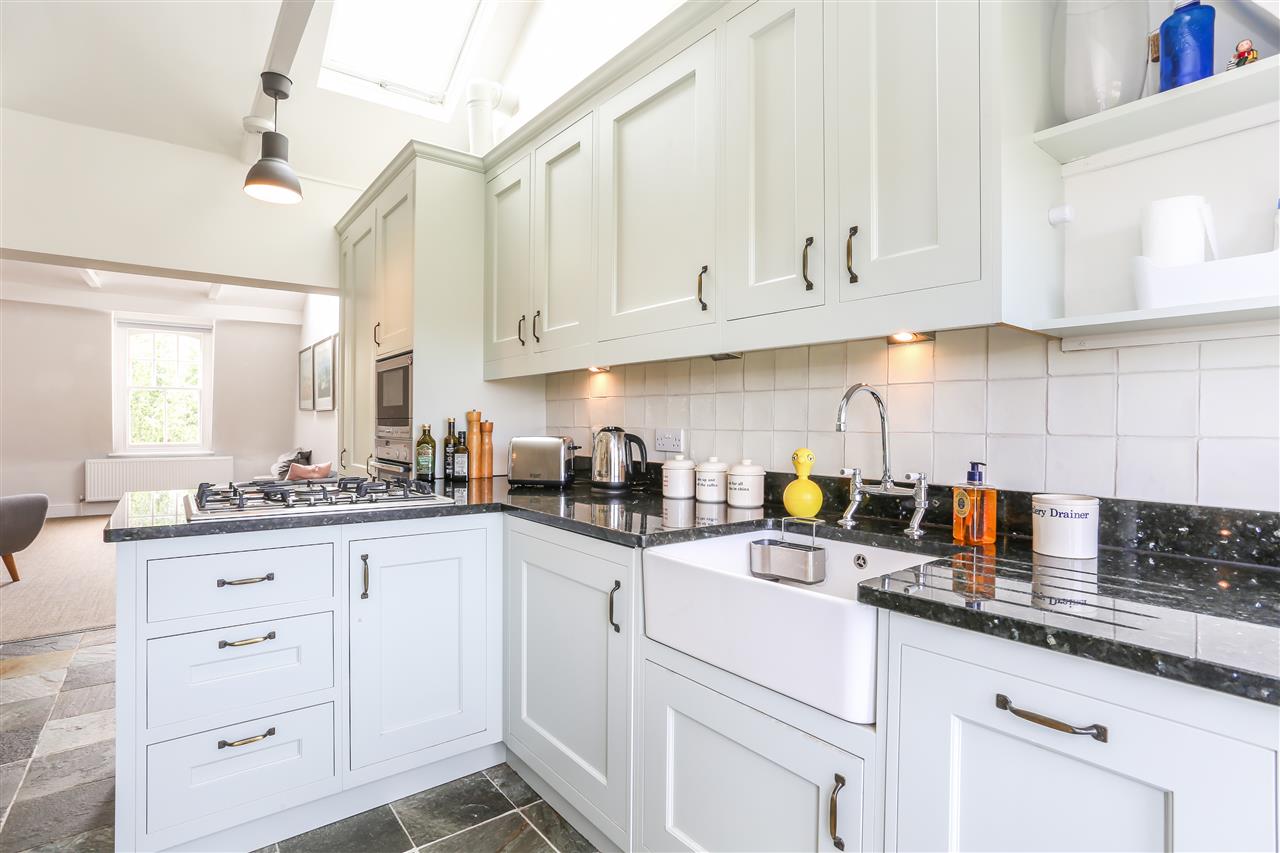 3 bed flat for sale in Anson Road  - Property Image 3