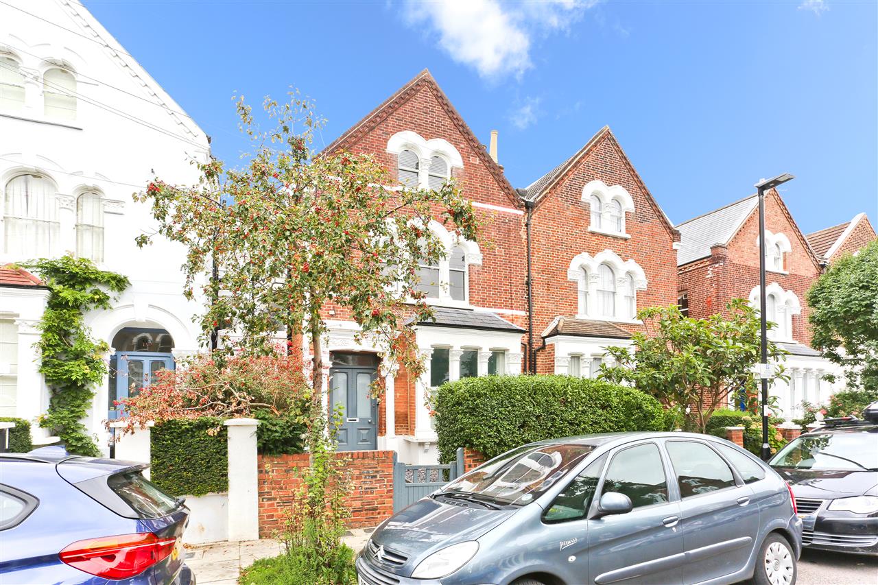 3 bed flat for sale in Yerbury Road  - Property Image 17