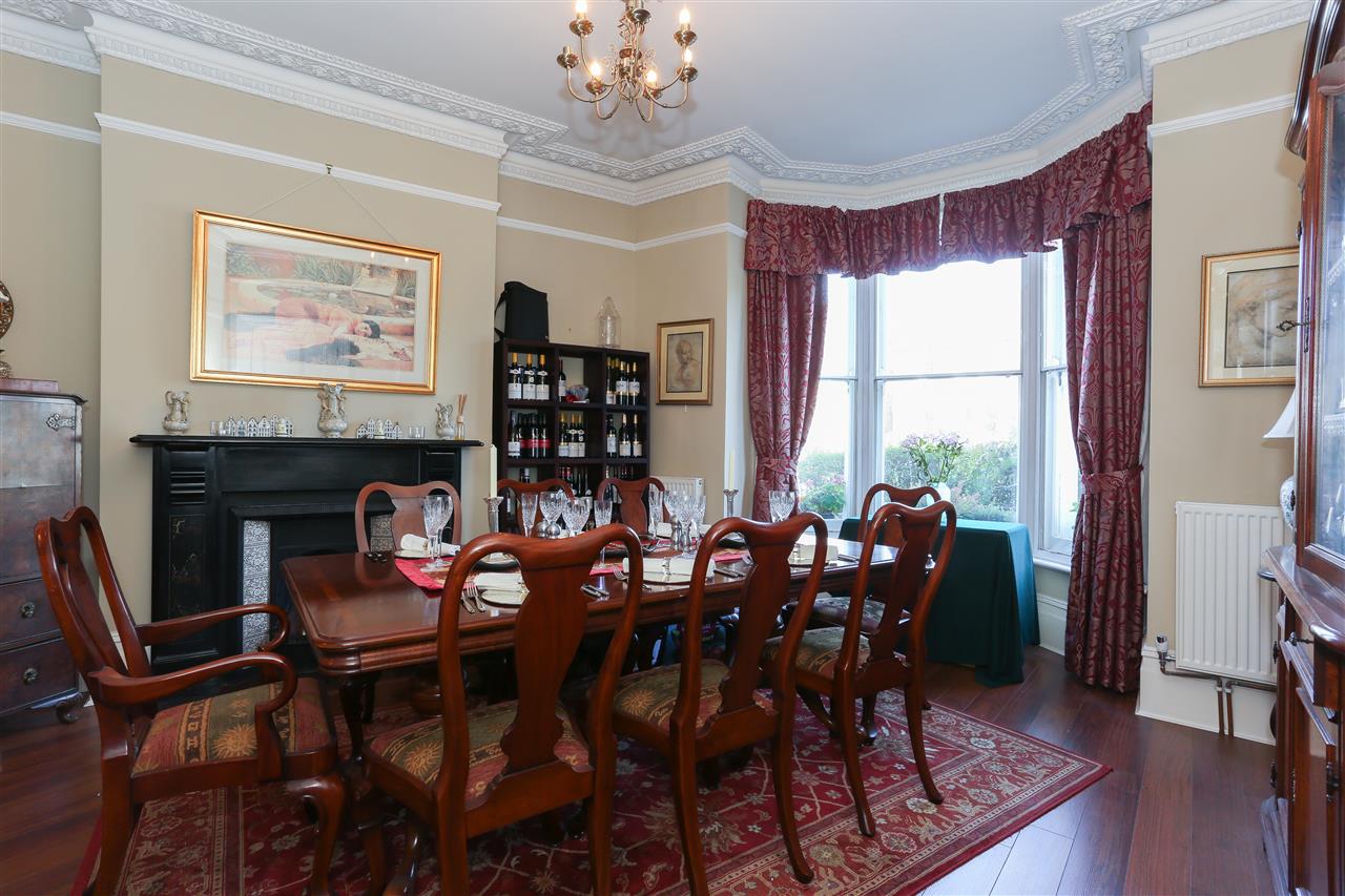 6 bed terraced house for sale in Brecknock Road 2