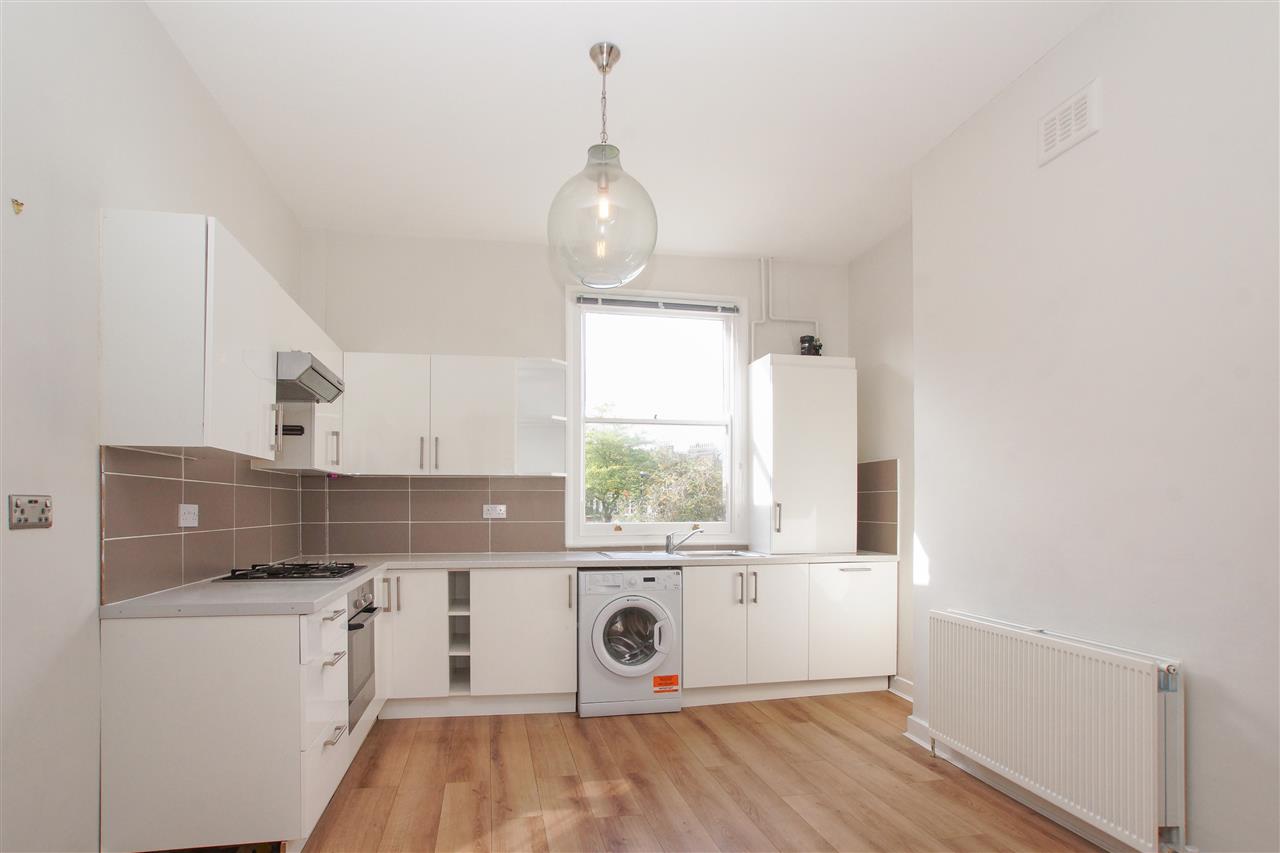 3 bed flat for sale in Bardolph Road 5