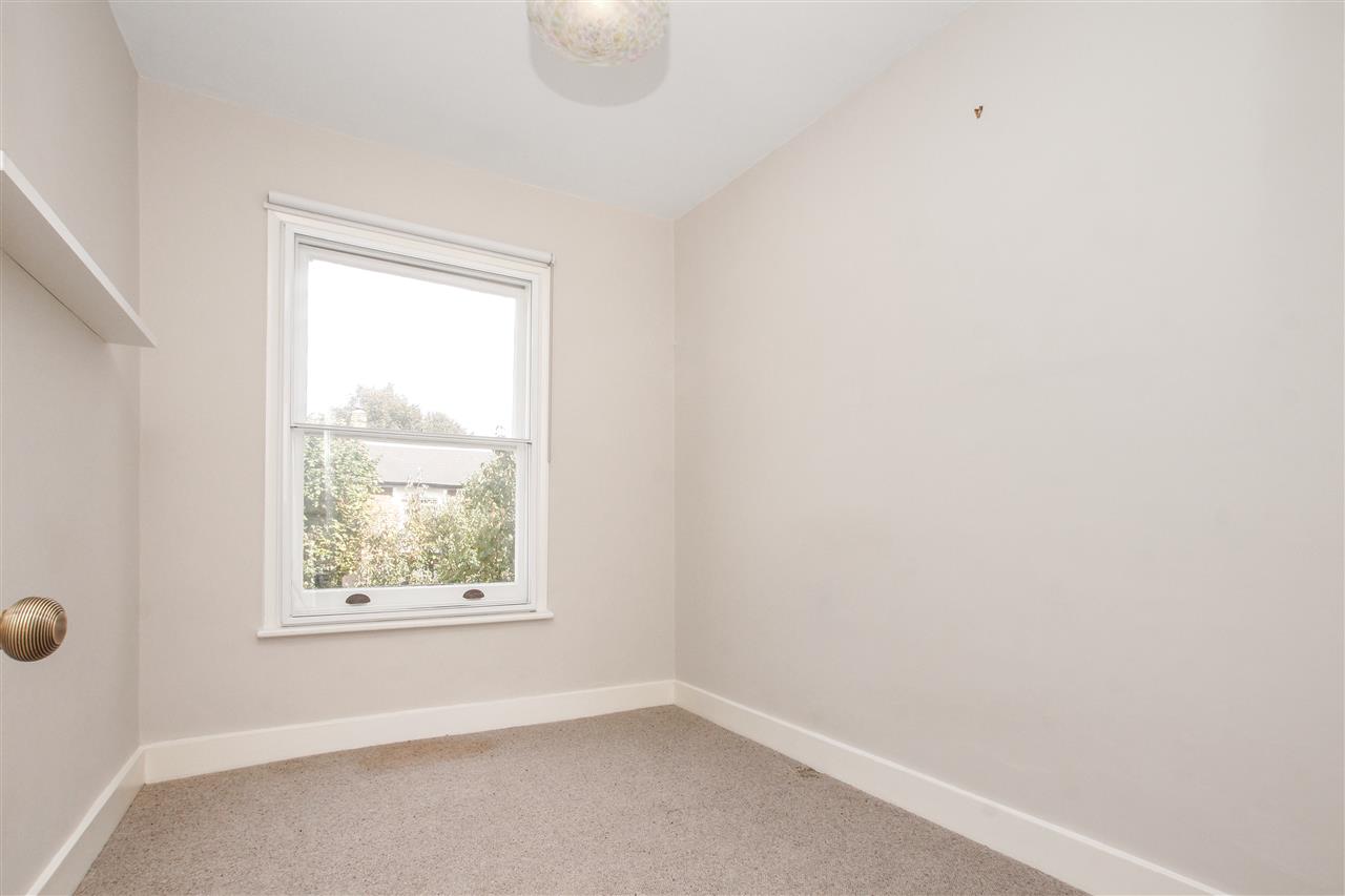 3 bed flat for sale in Bardolph Road  - Property Image 9