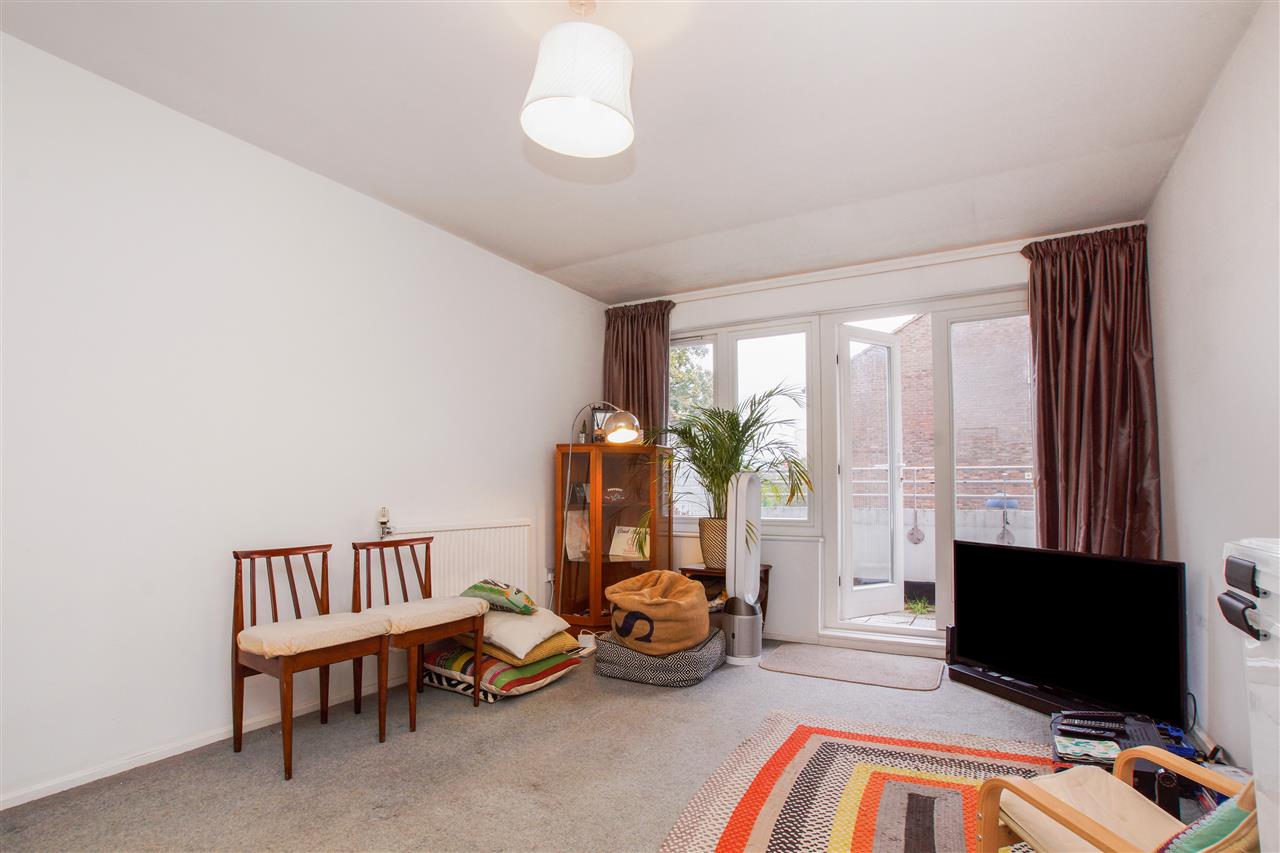 1 bed flat for sale  - Property Image 2