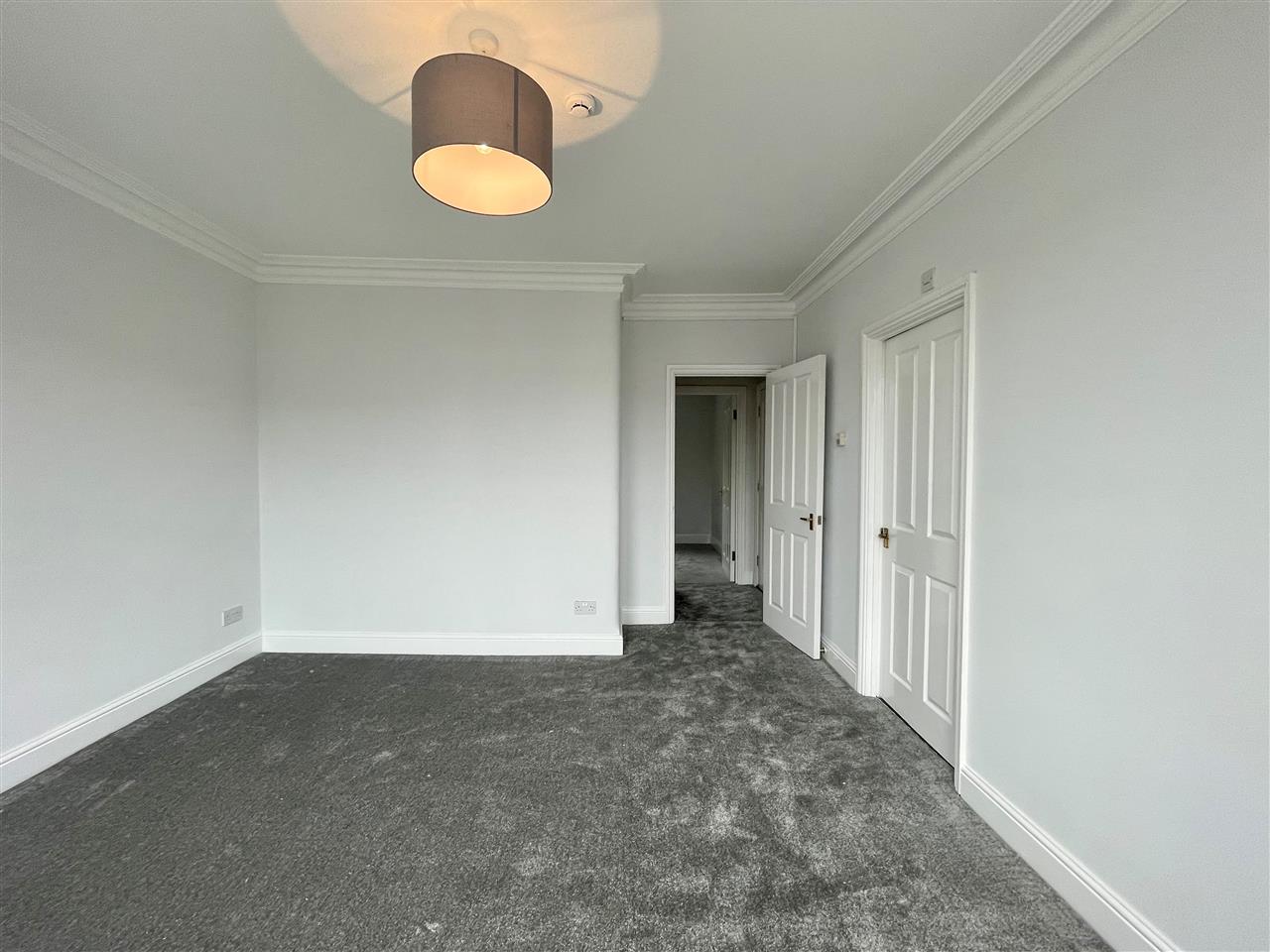 1 bed flat to rent in Fortess Road 8