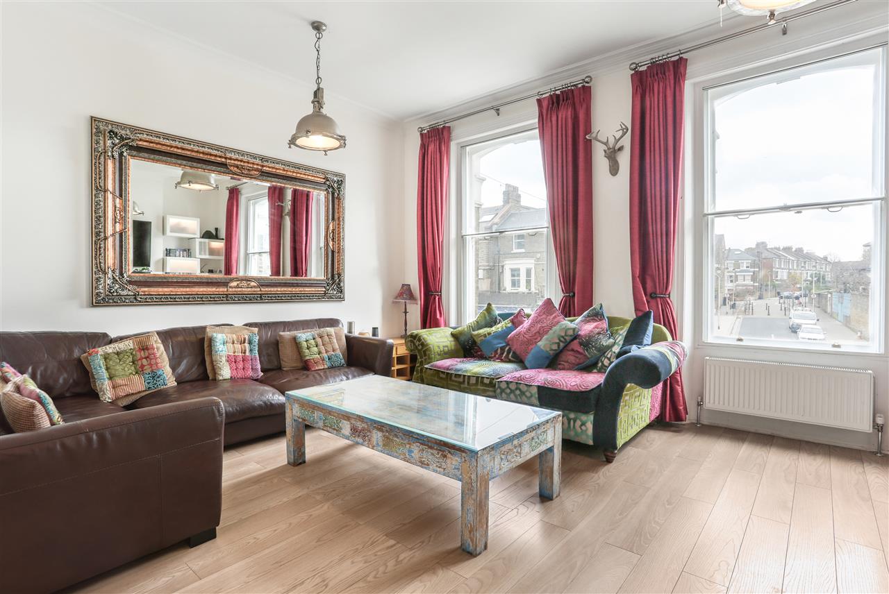 4 bed flat for sale in Fortess Road  - Property Image 5