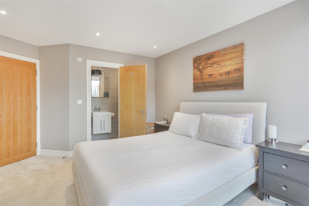 4 bed town house for sale in Leaf Walk 4
