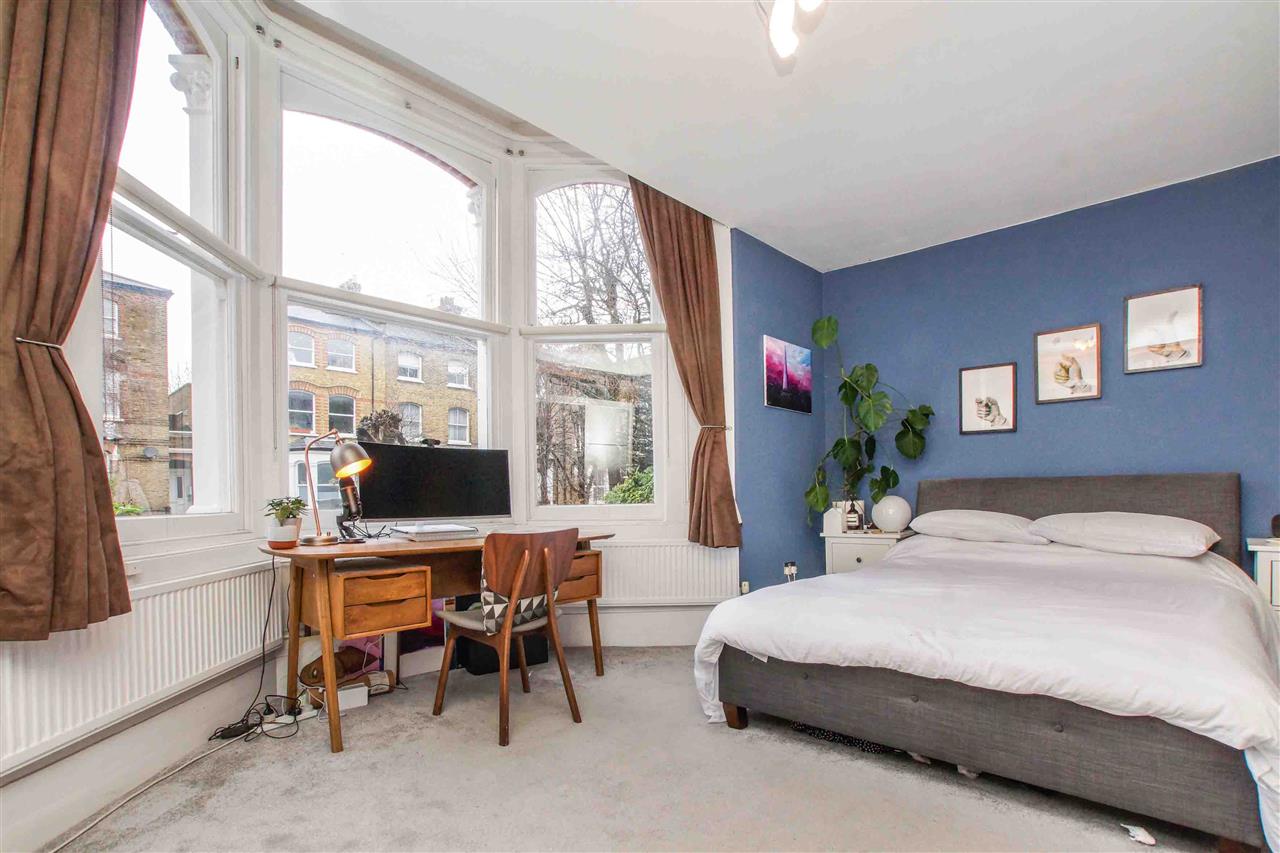 1 bed flat for sale in Tufnell Park Road 12