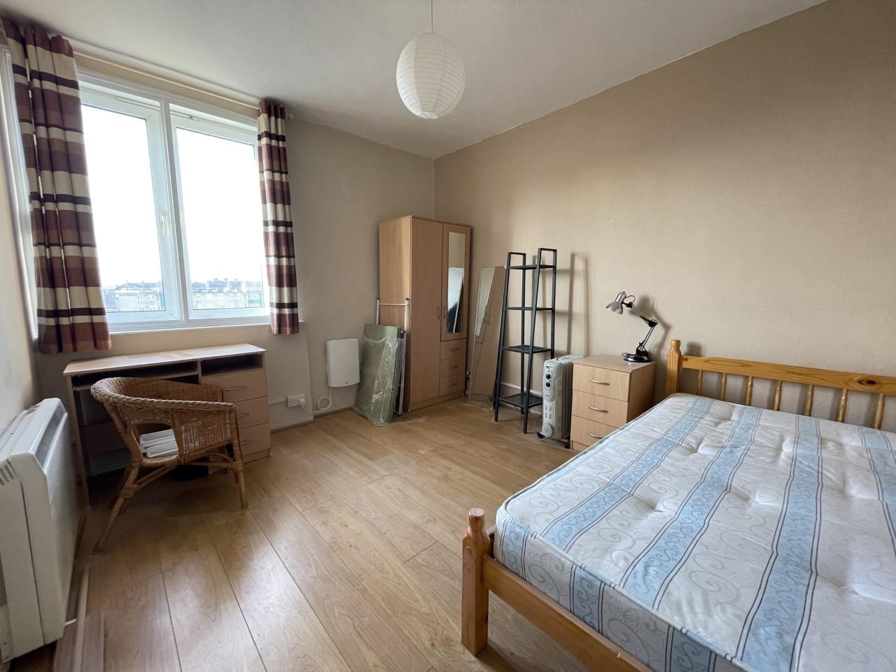 AVAILABLE IMMEDIATELY AND PERFECT FOR STUDENTS!<BR>Sixth floor purpose built flat (with lift) located in a prime location minutes from Mornington Crescent, Euston and Warren Street Stations.  UCH, UCL and  Birkbeck are all easily accessible as well as Regents Park and Tottenham Court ...