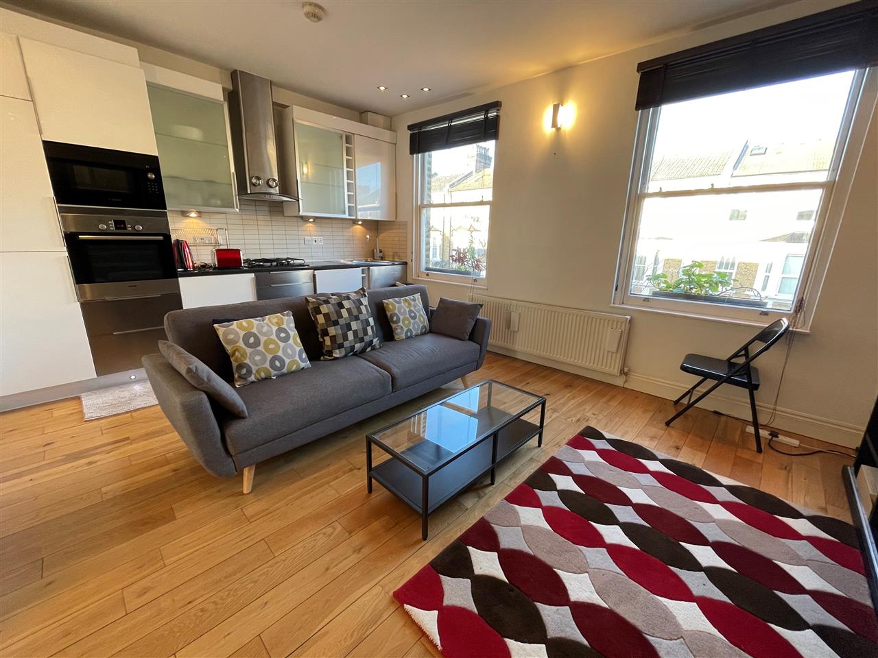 AVAILABLE IMMEDIATELY !  Well Presented split level MAJORITY FURNISHED converted flat on the upper floors on a centre terrace period house. The accommodation comprises of two double bedrooms, a modern bathroom and open plan living space with equipped kitchen. Further benefits include partial ...