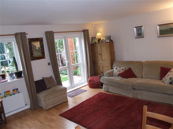 4 bed house to rent in Old Forge Road 3
