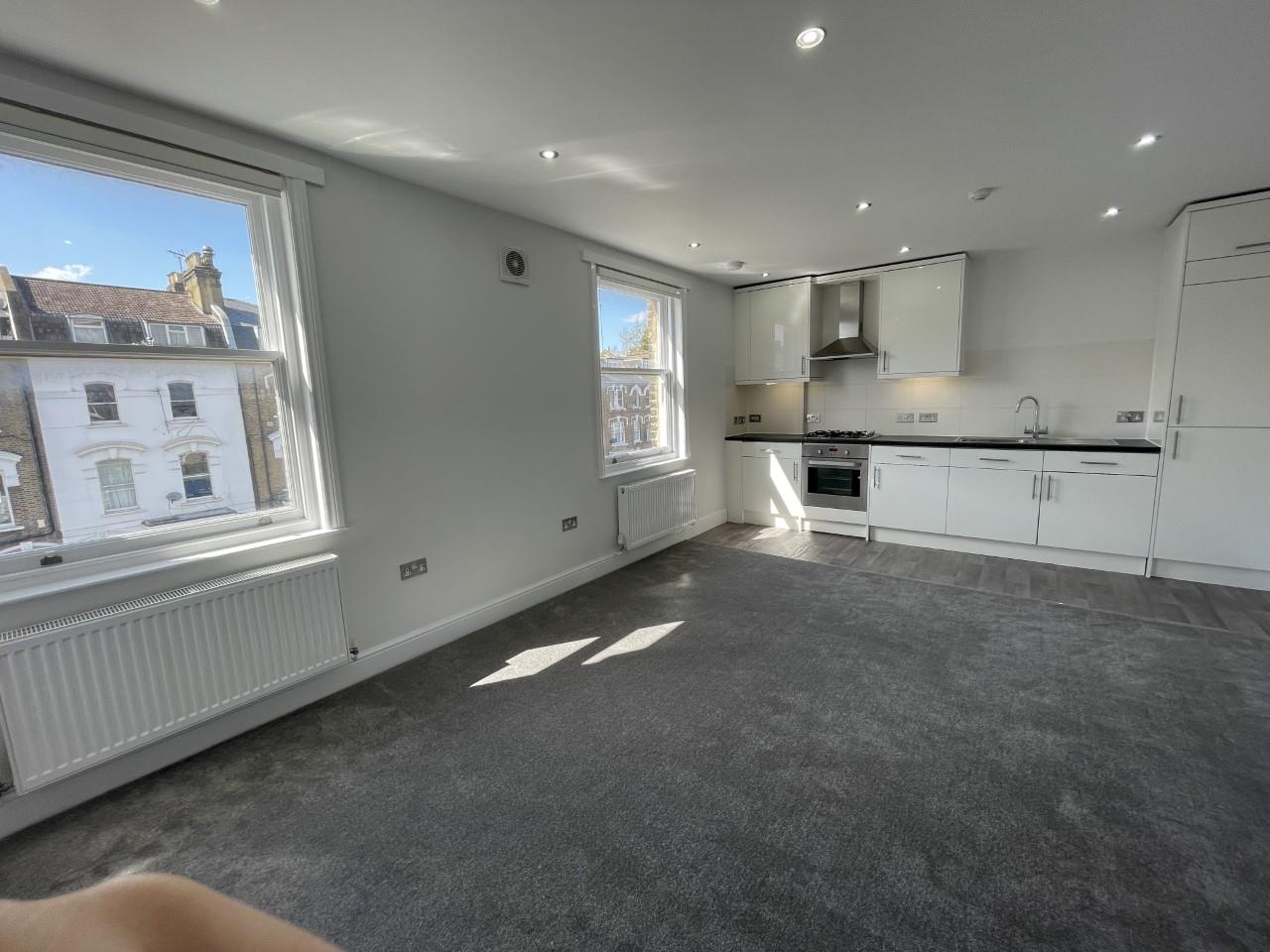 1 bed flat to rent in Fortess Road 3