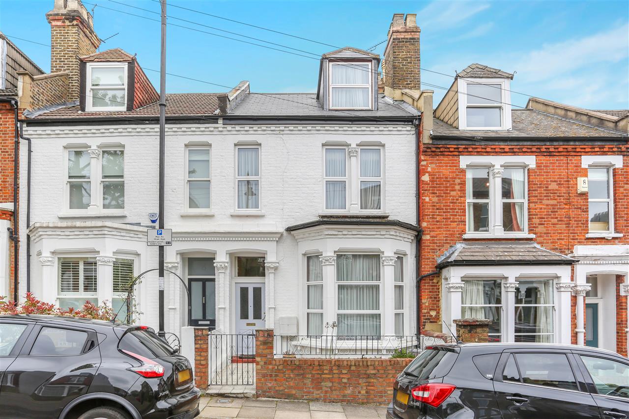 4 bed terraced house for sale in Prospero Road 1