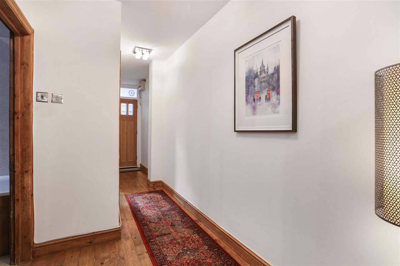 1 bed flat for sale in Tufnell Park Road 12