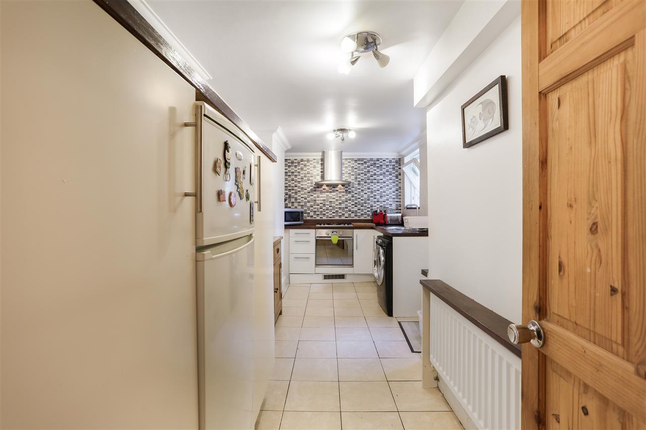 1 bed flat for sale in Tufnell Park Road  - Property Image 15