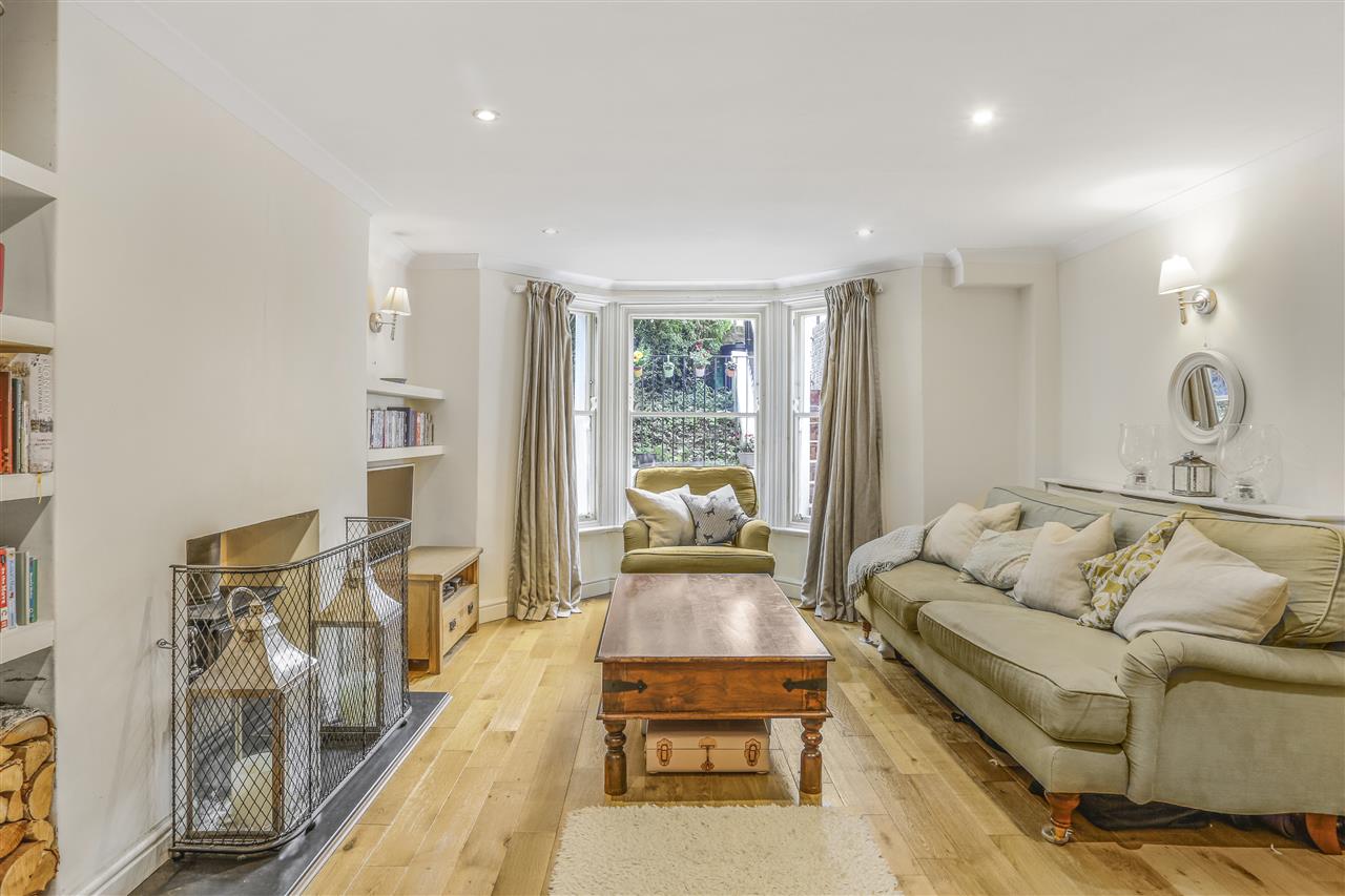 2 bed flat for sale in St George's Avenue  - Property Image 20