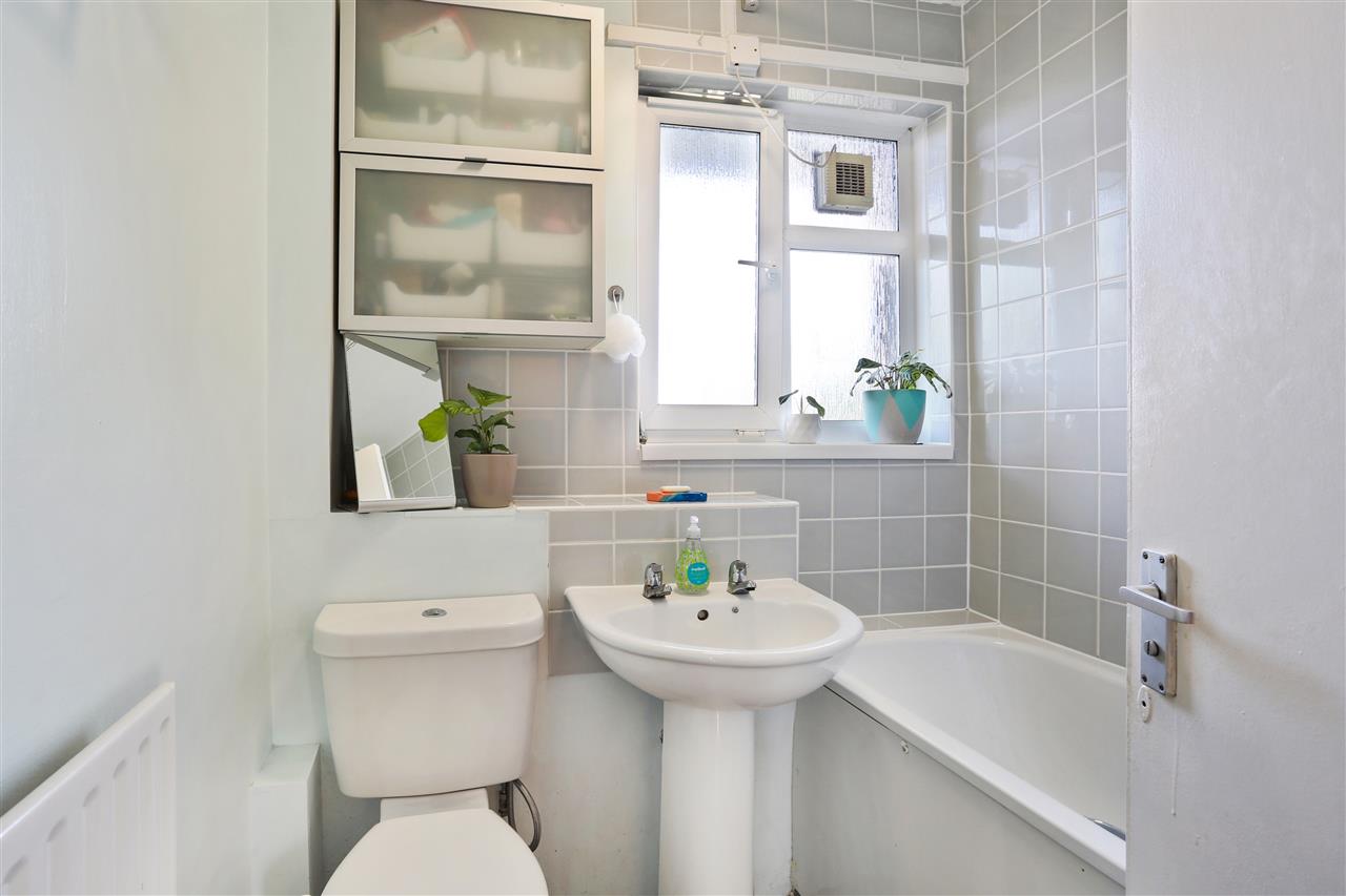 1 bed flat for sale in Margery Fry Court  - Property Image 7