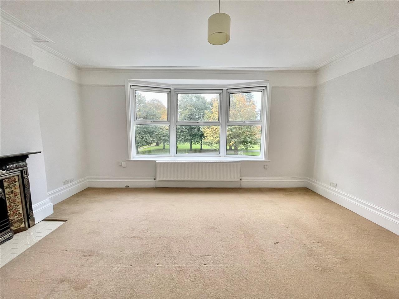 Burghleys are delighted to offer this massive unfurnished two double bedroom split level flat above commercial premises with private roof terrace! The reception is exceptionally large with a great view overlooking the park and the kitchen is fitted with a wash/dryer and dish washer, with a ...