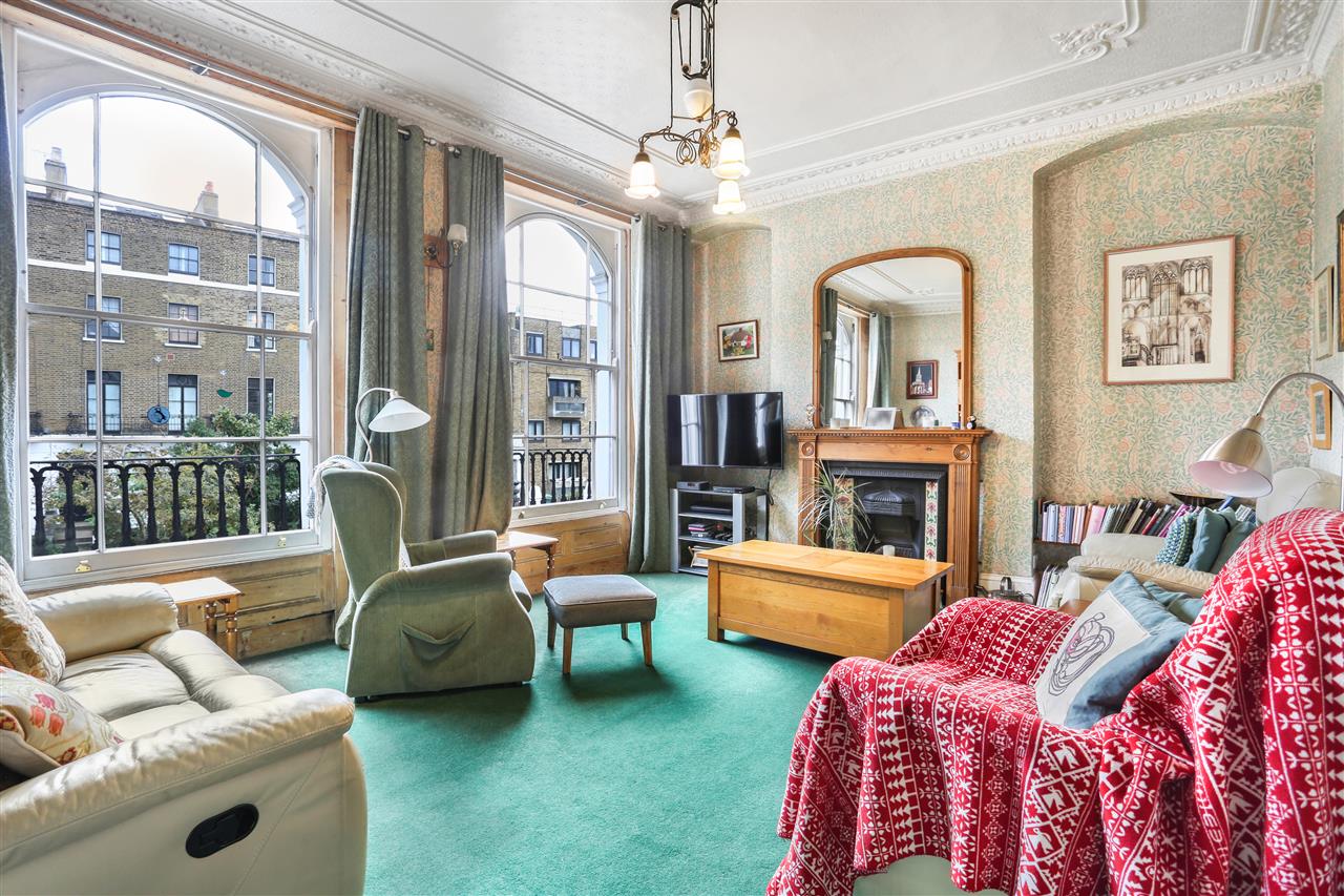 A well presented, characterful and very spacious (approximately 1532 Sq Ft/142 Sq M) split level apartment forming part of an imposing terraced period property situated in a sought after location within close proximity to Kentish Town's multiple shopping and transport facilities including ...