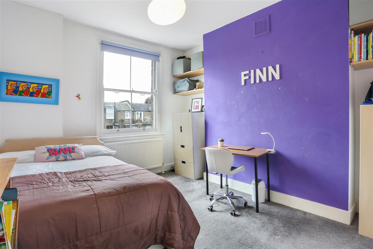 3 bed flat for sale in Tabley Road 8