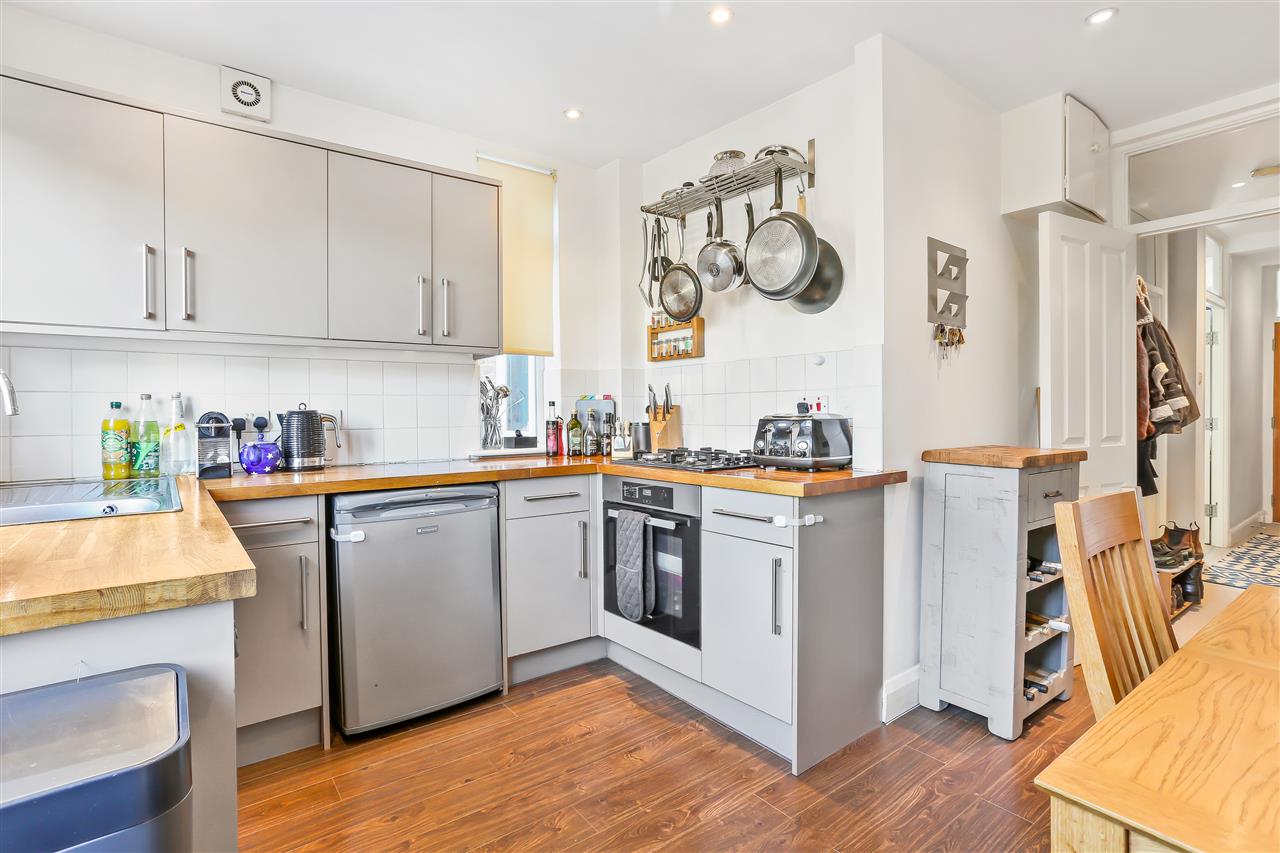 2 bed flat for sale in Brecknock Road 14