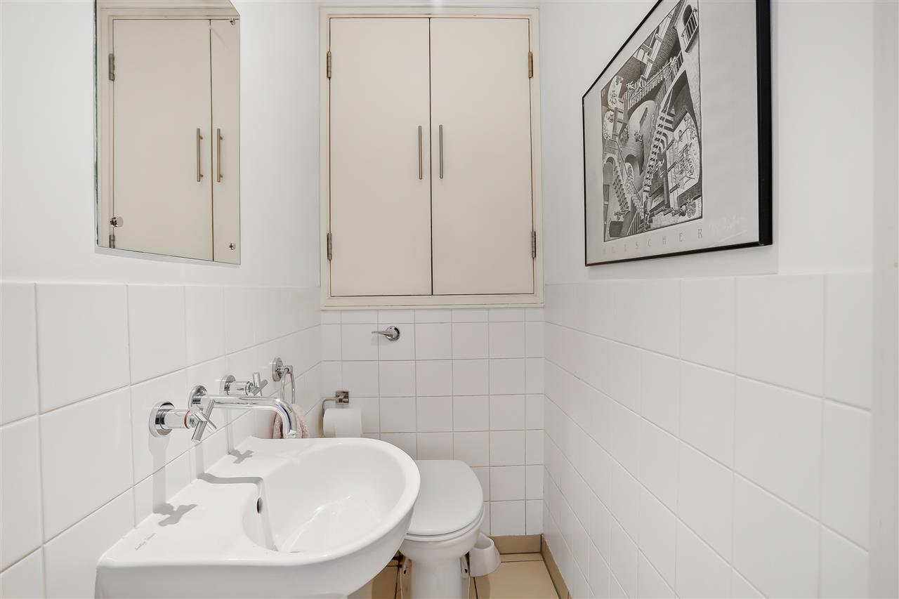 3 bed flat for sale in Seven Sisters Road 7