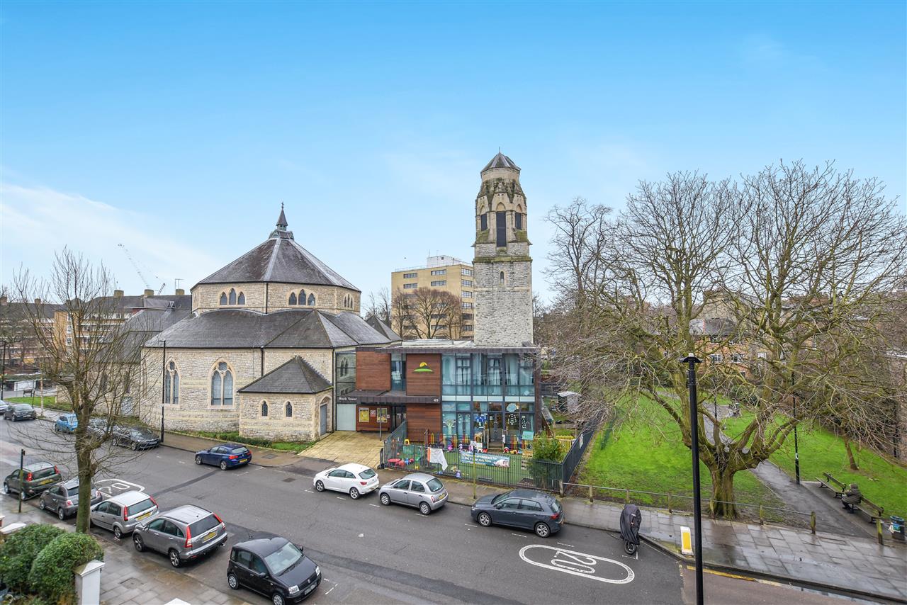 2 bed flat for sale in Tufnell Park Road 26