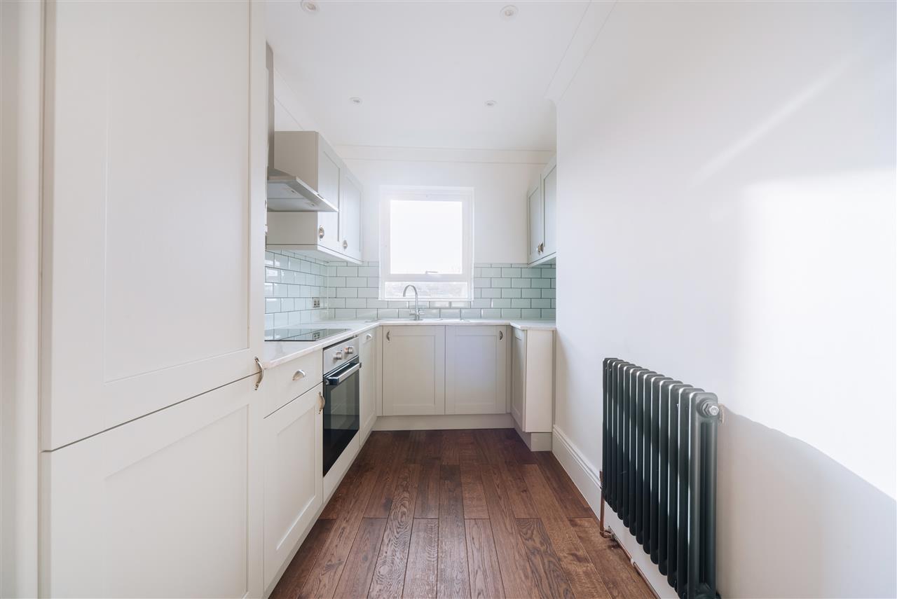 1 bed flat to rent in Tufnell Park Road 9