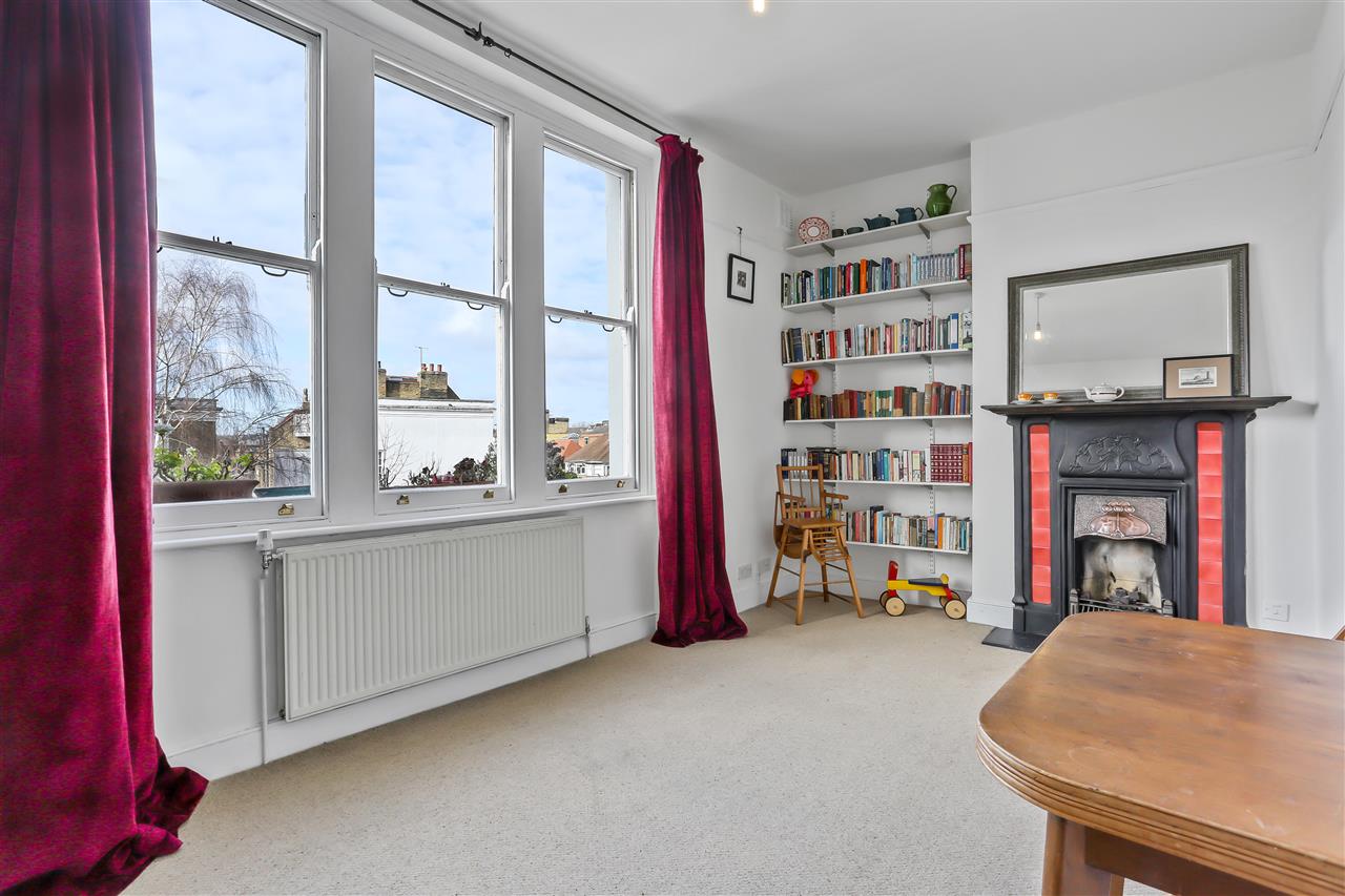 1 bed flat for sale in Brecknock Road 2