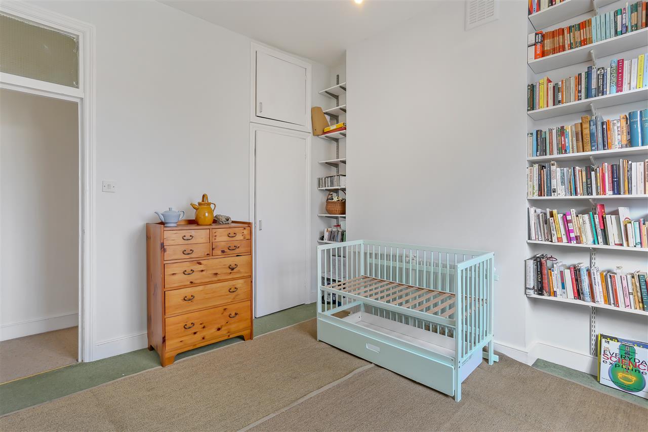 1 bed flat for sale in Brecknock Road  - Property Image 9