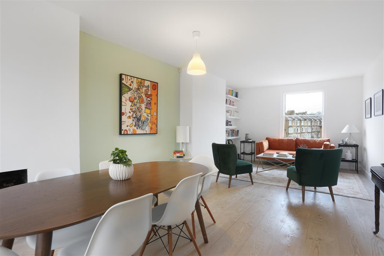 2 bed flat for sale in Lady Margaret Road 1