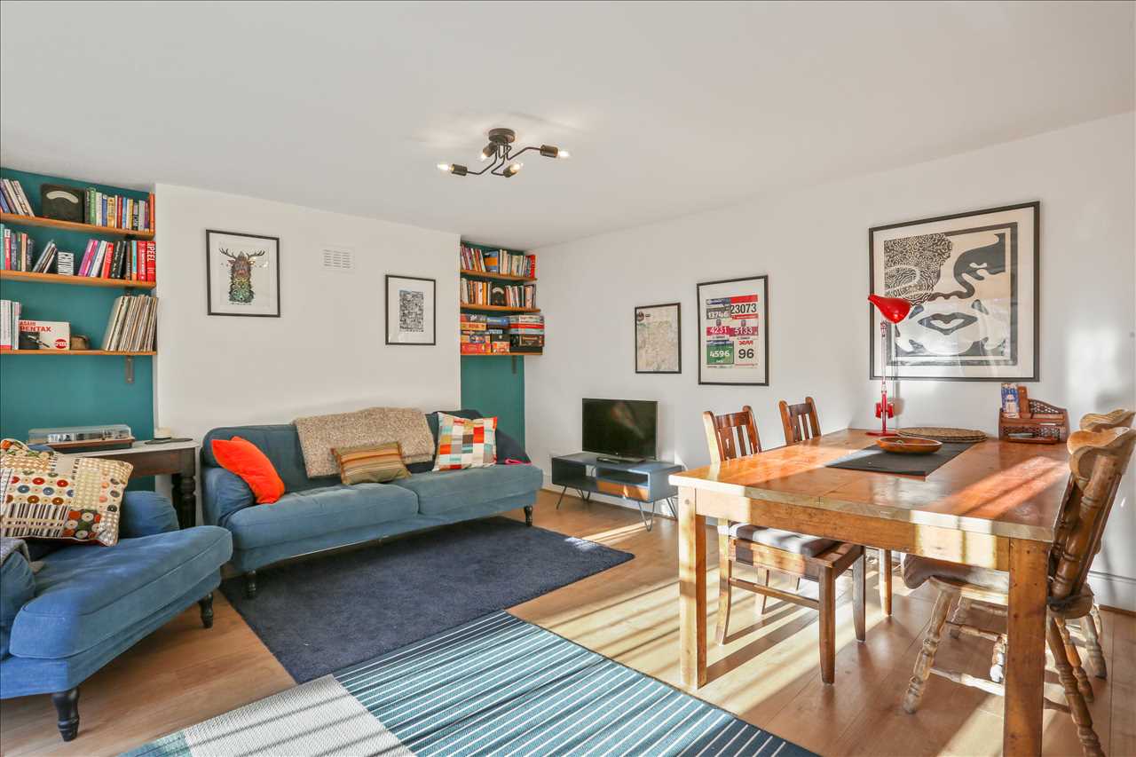 1 bed flat for sale in Churchill Road  - Property Image 9