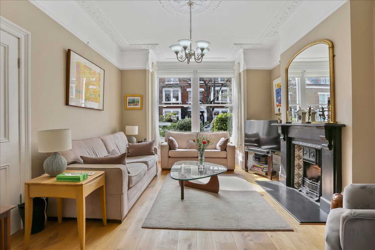 A very well presented, characterful and spacious (approximately 1905 Sq Ft / 177 Sq M including cellar with restricted head height) three storey terraced Victorian house situated in a highly sought after Tufnell Park location that is within close proximity to local shops, Tufnell Park (Northern ...