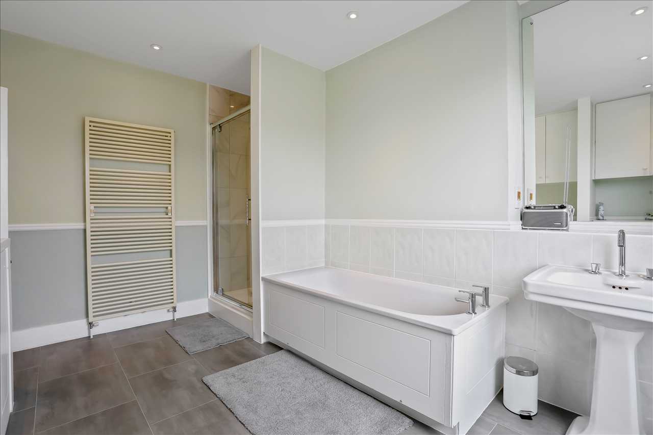 4 bed terraced house for sale in Beversbrook Road  - Property Image 21