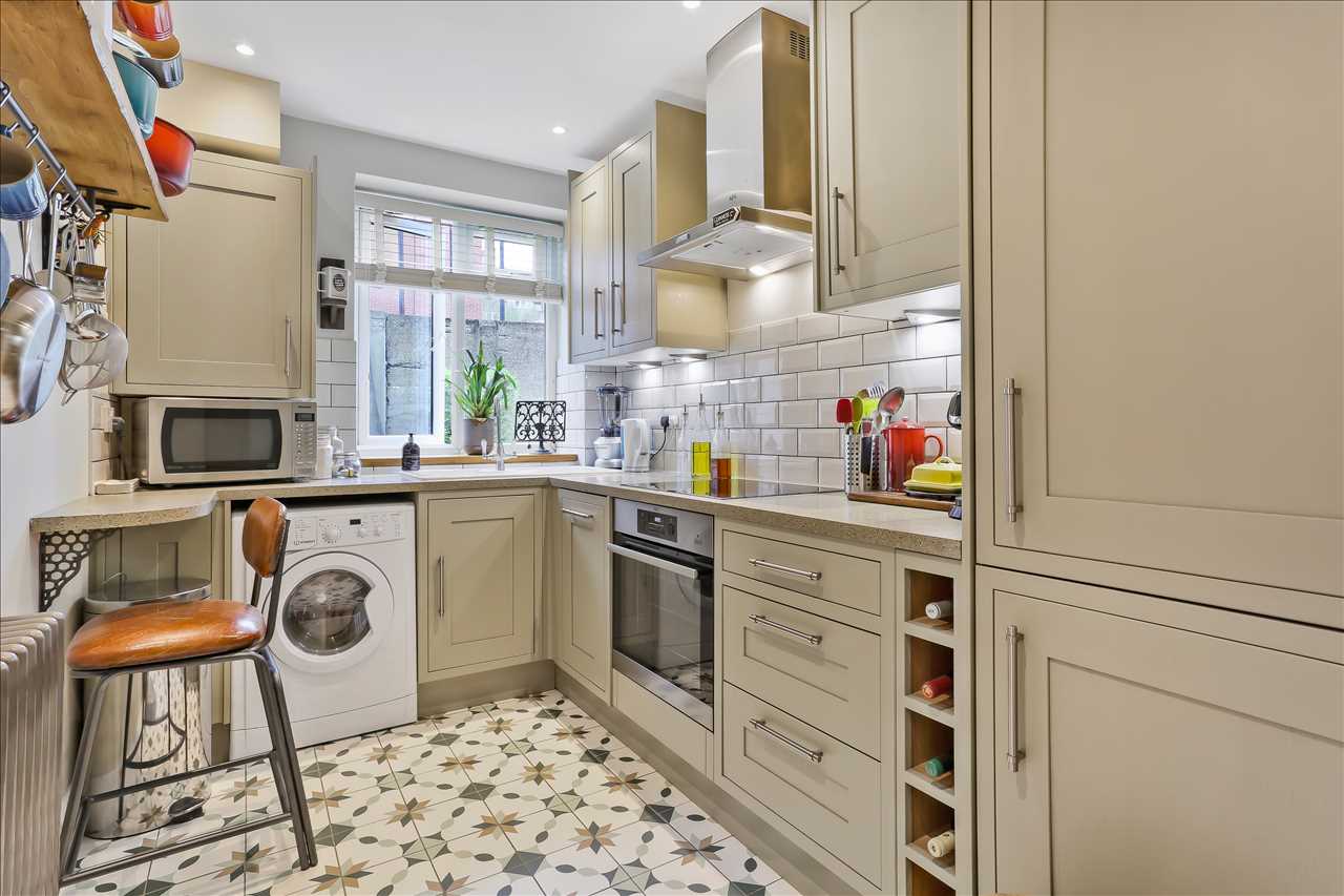 1 bed flat for sale in Carleton Road  - Property Image 2