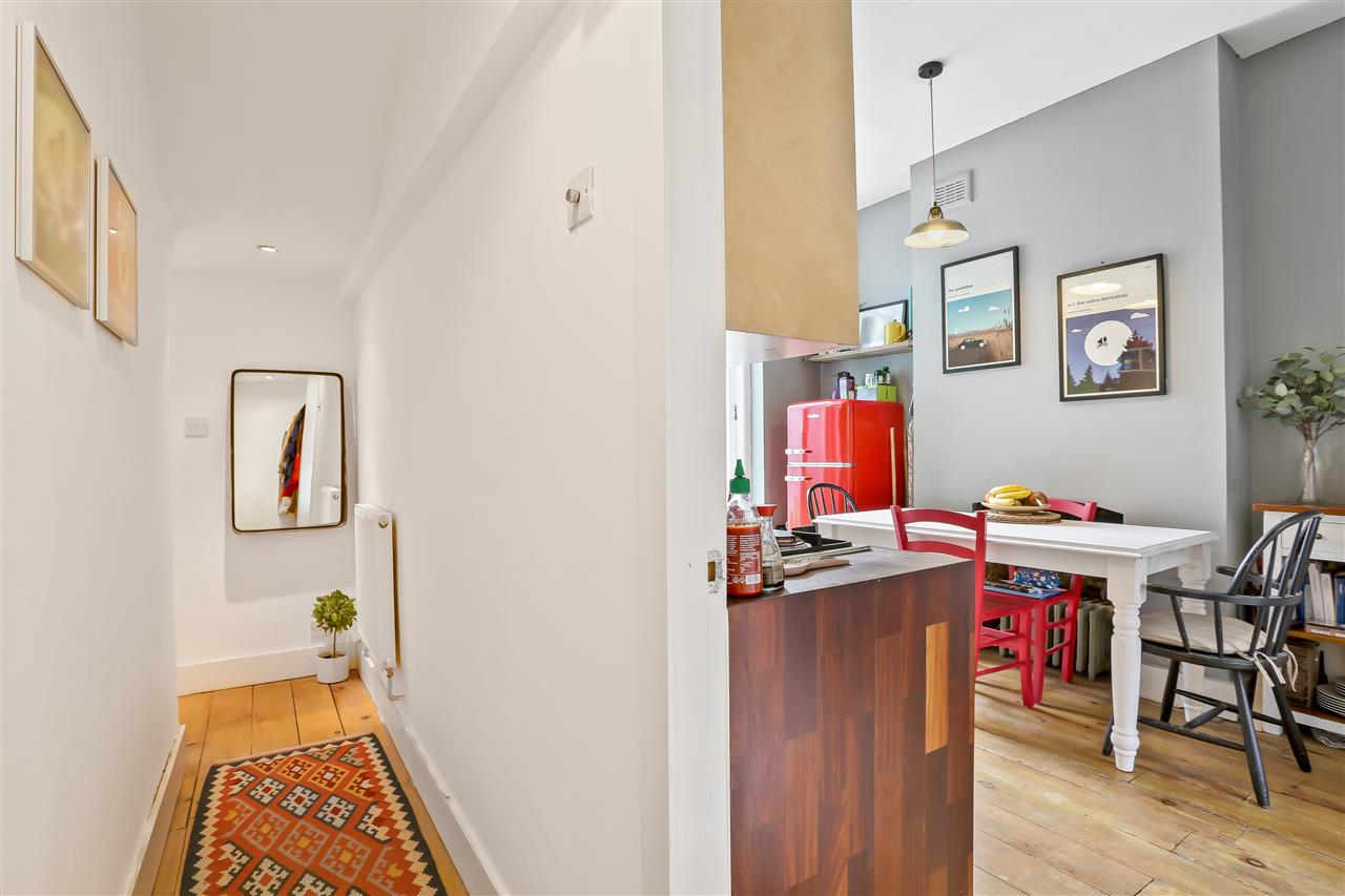 1 bed flat for sale in Gillies Street  - Property Image 17