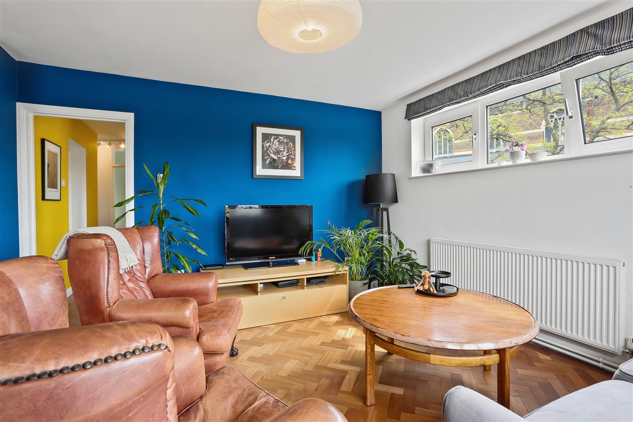 2 bed flat for sale 12
