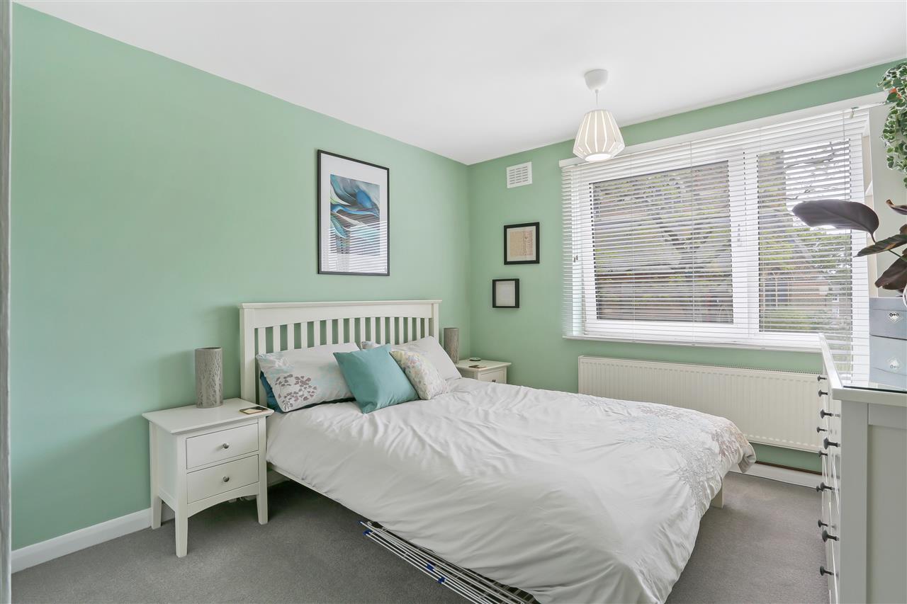 2 bed flat for sale 17