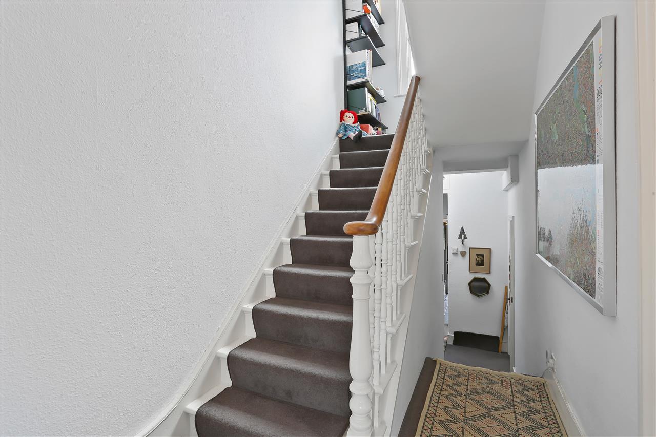 4 bed terraced house for sale in Cardwell Road  - Property Image 14