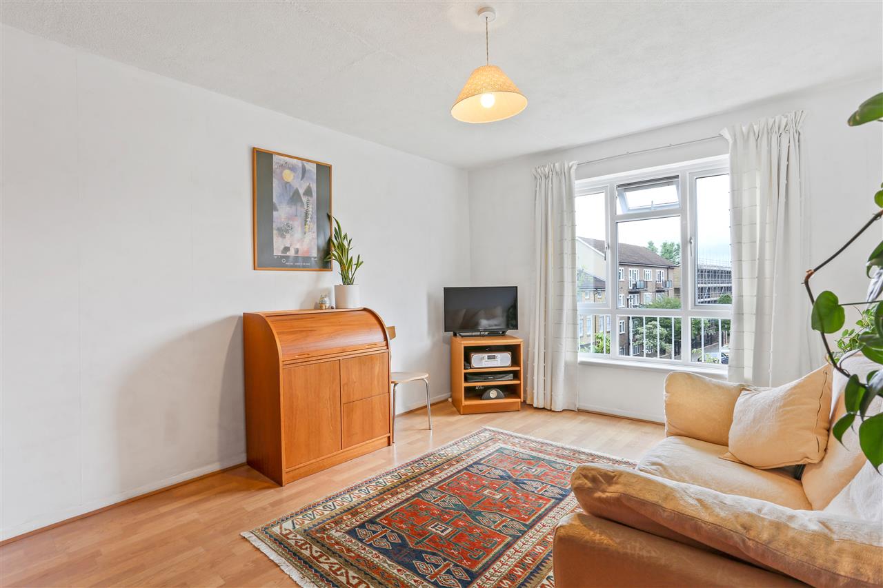 1 bed flat for sale  - Property Image 8