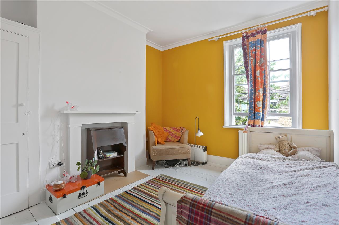4 bed terraced house for sale  - Property Image 7