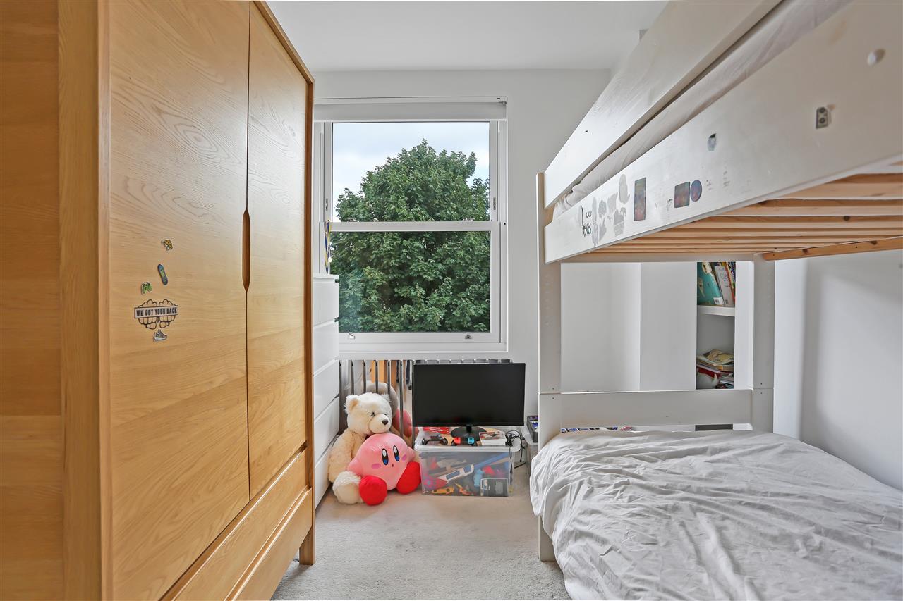 2 bed flat for sale in Tufnell Park Road  - Property Image 14