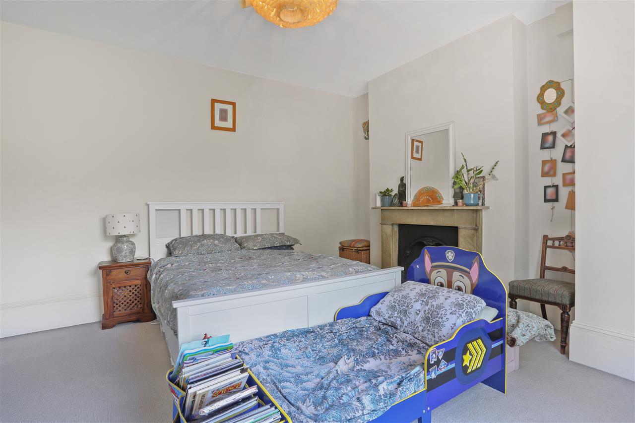 2 bed maisonette for sale  - Property Image 5
