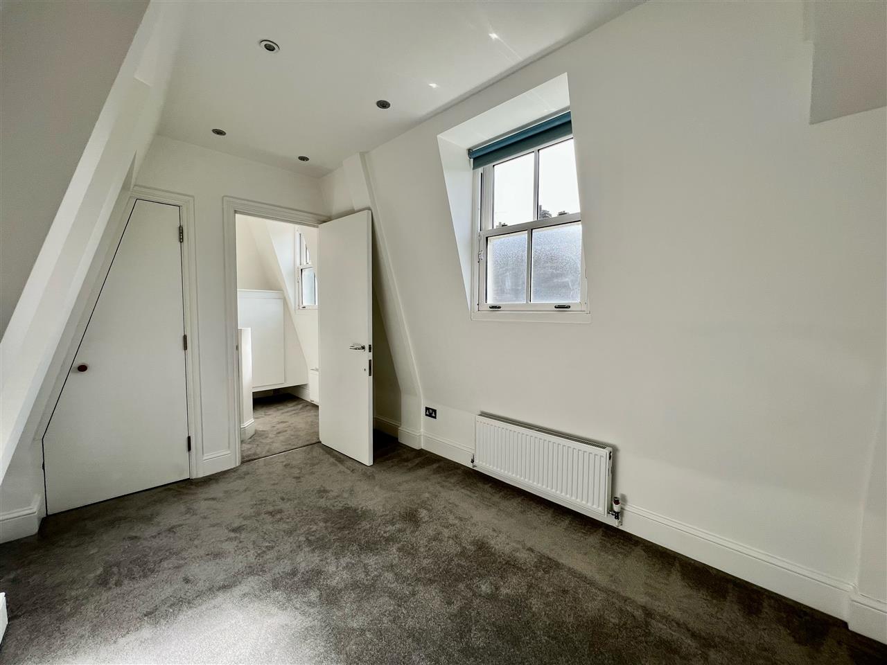 2 bed mews house to rent 10