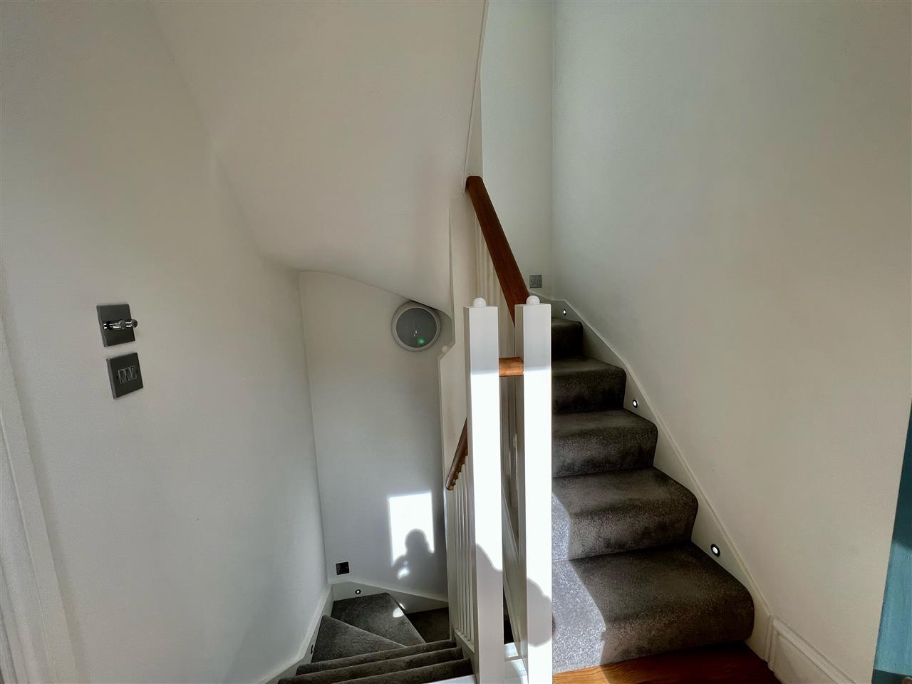 2 bed mews house to rent  - Property Image 15