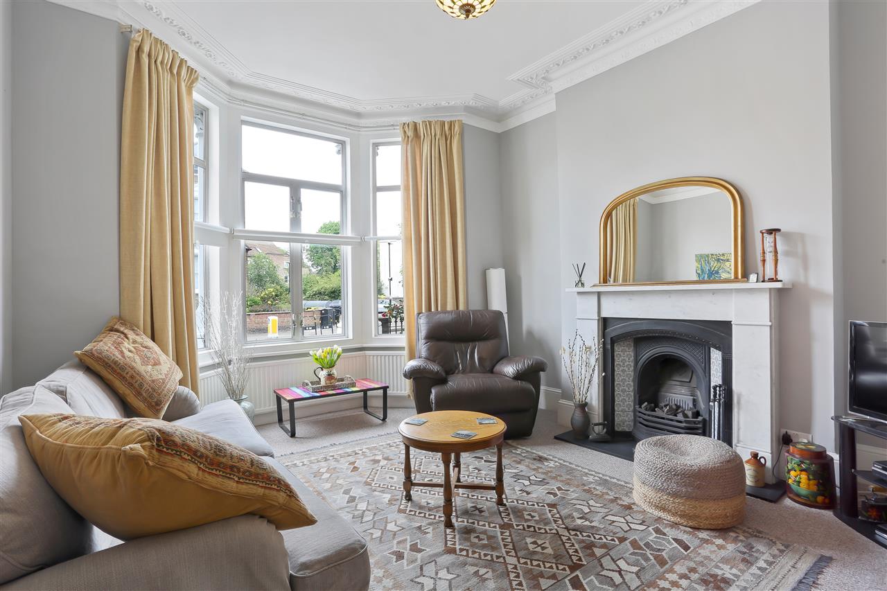 5 bed terraced house for sale in Mercers Road  - Property Image 1