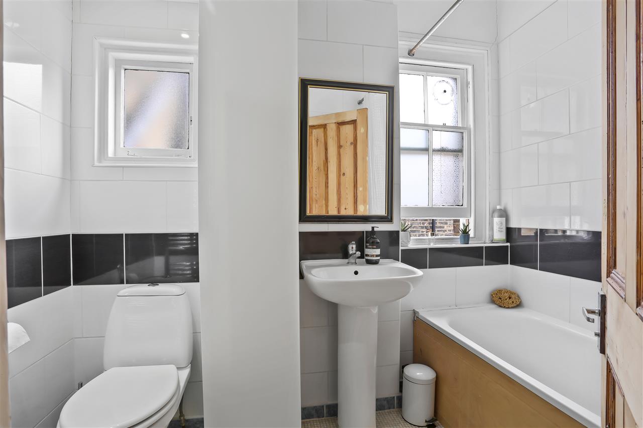 5 bed terraced house for sale in Mercers Road  - Property Image 10
