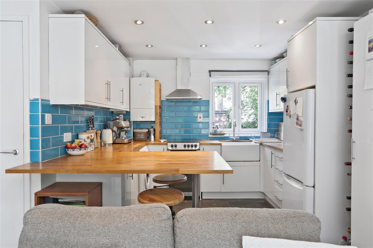 1 bed flat for sale in Bredgar Road 11